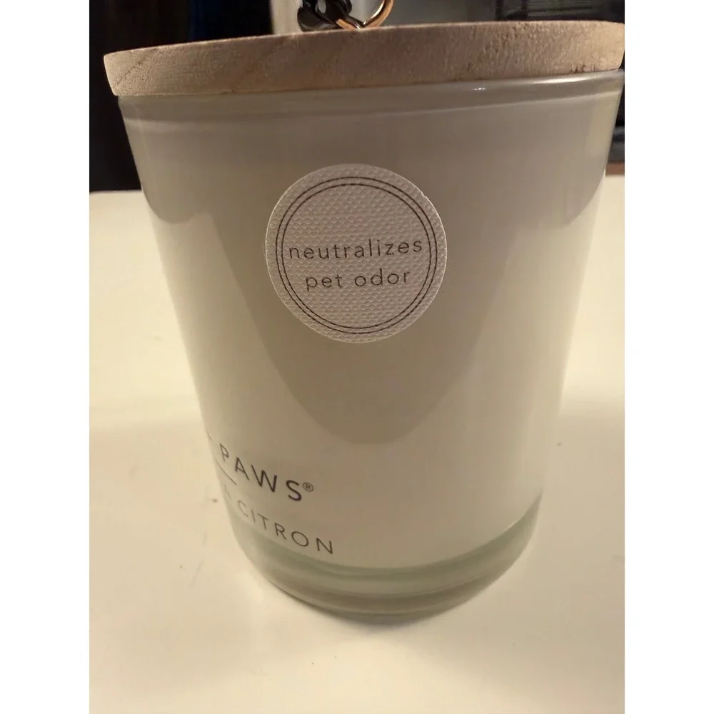 Sand + Paws California Citron Pet Odor Neutralizing‎ Candle with Wood Lid 11.5oz